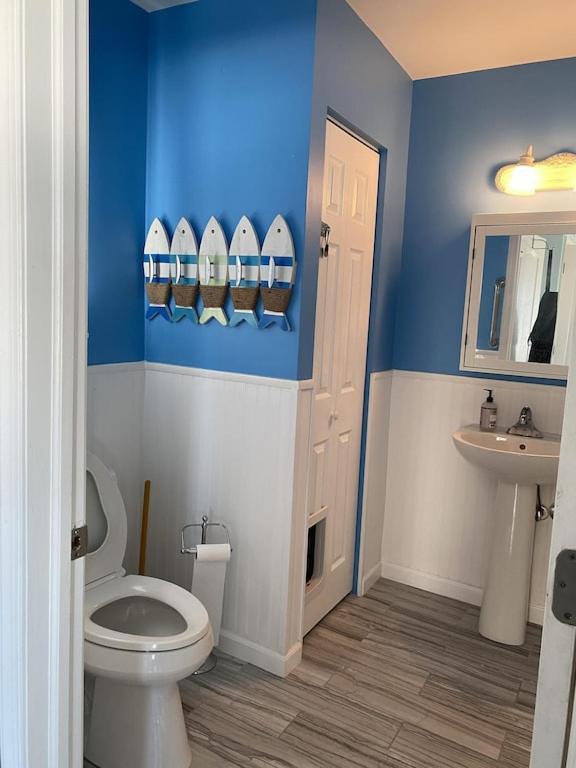 3 Bedroom Atlantic House Steps From Boardwalk, Beach, Shopping , Nightlife. Сasa de vacaciones *